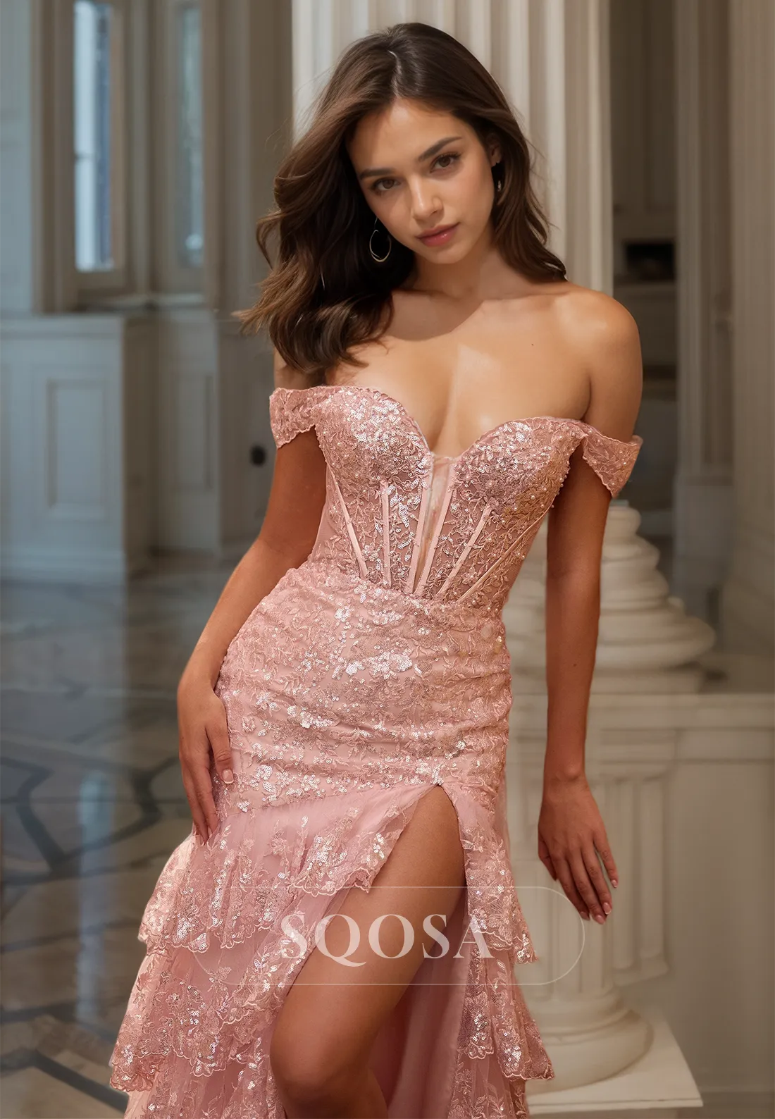 Off-Shoulder Sweetheart Sleeveless Mermaid Prom Dress Allover Lace Applique Tiered Evening Gowns
